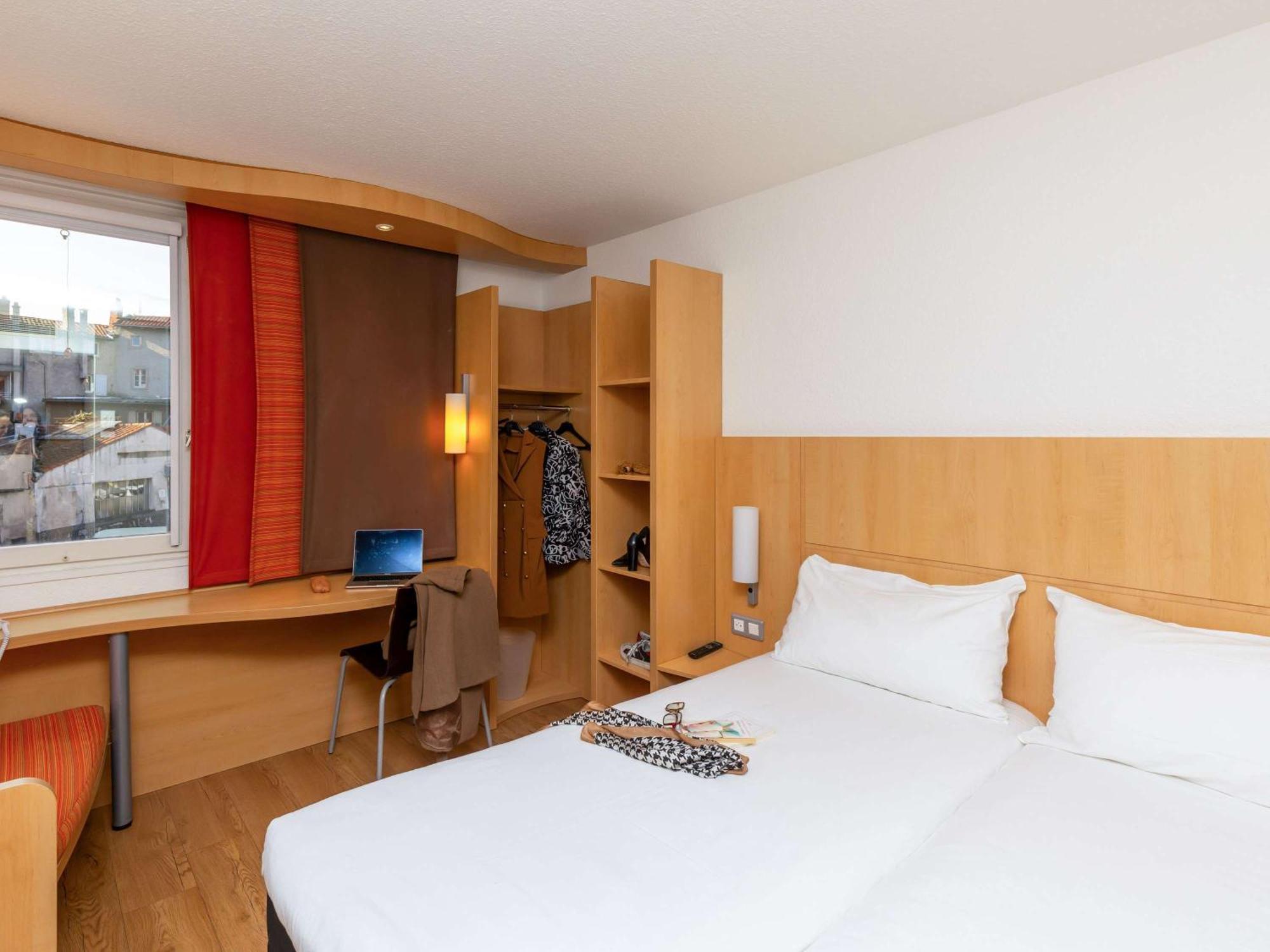Ibis Le Puy-En-Velay Centre Hotel Exterior photo